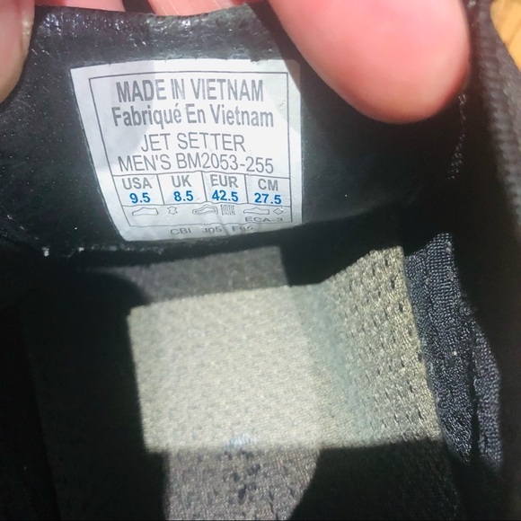 Columbia Men’s Jet Setter Suede Hiking Shoes - Picture 6 of 7